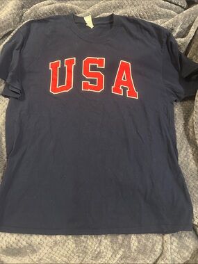 NWOT Men’s SzXL Navy USA Tshirt